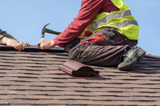 Best Commercial Roof Installation  in Willimantic, CT